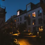 Ivis House - Classical Apartment With Balcony In Vilnius Old Town